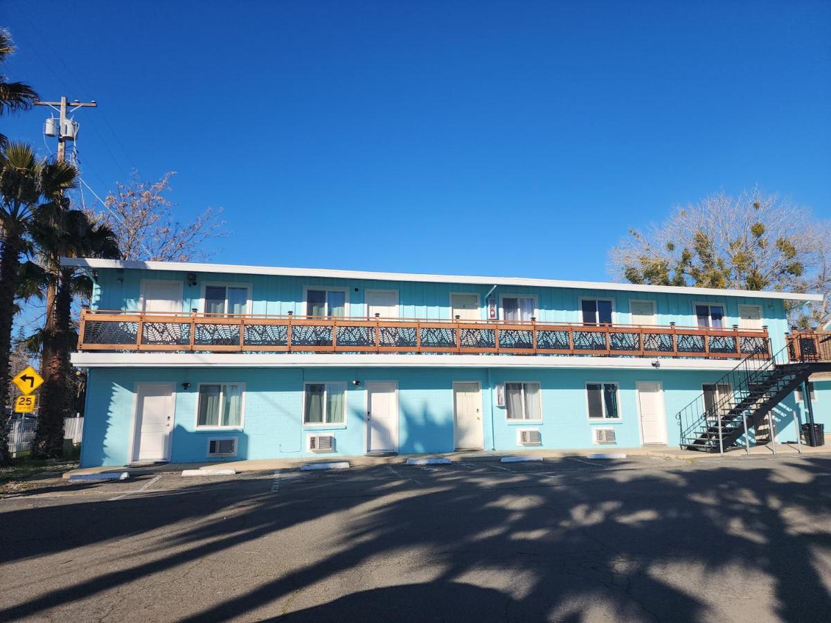 Lake Front Resort 레이크포트 외부 사진